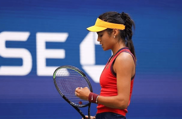 多年轻球迷 多年轻球迷